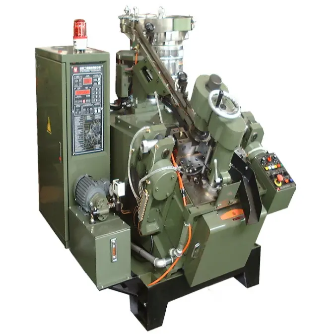 Machine de formage de vis autoperceuses Machine de formage de vis autoperceuses